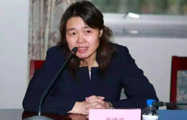 被继夫调教成禁脔h高h视频